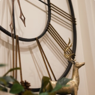 Interior clock